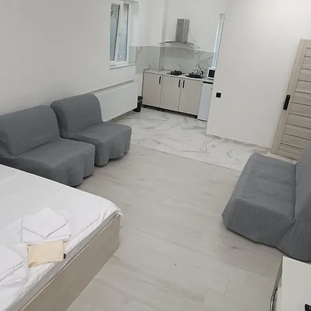 Max Night Dreams Bucureşti